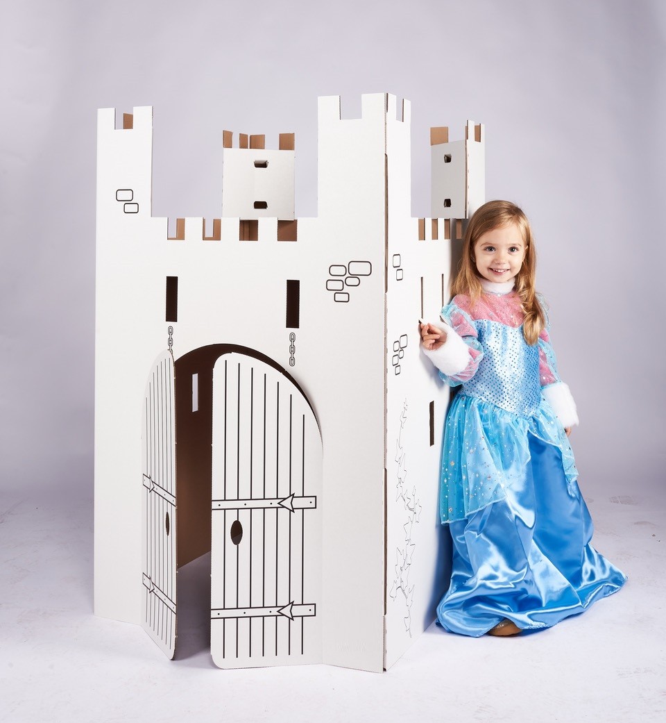 Château de princesse et châteaufort en carton à colorier
