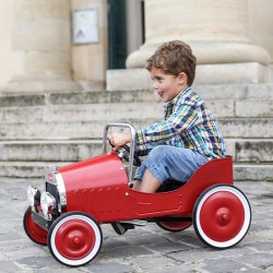 Voiture à pédale rouge