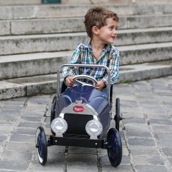 Voiture à pédale bleue